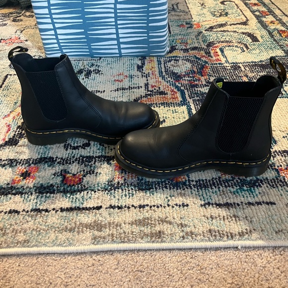 Doc Marten Chelsea Boot 2976 - Picture 4 of 7